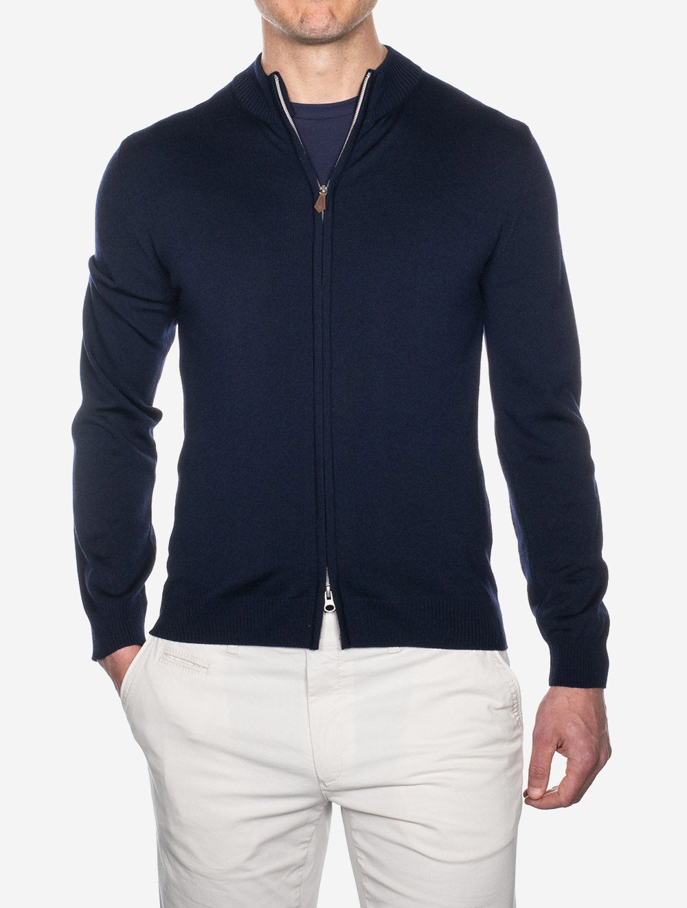 Marineblaue Strickjacke mit durchgehendem Reißverschluss