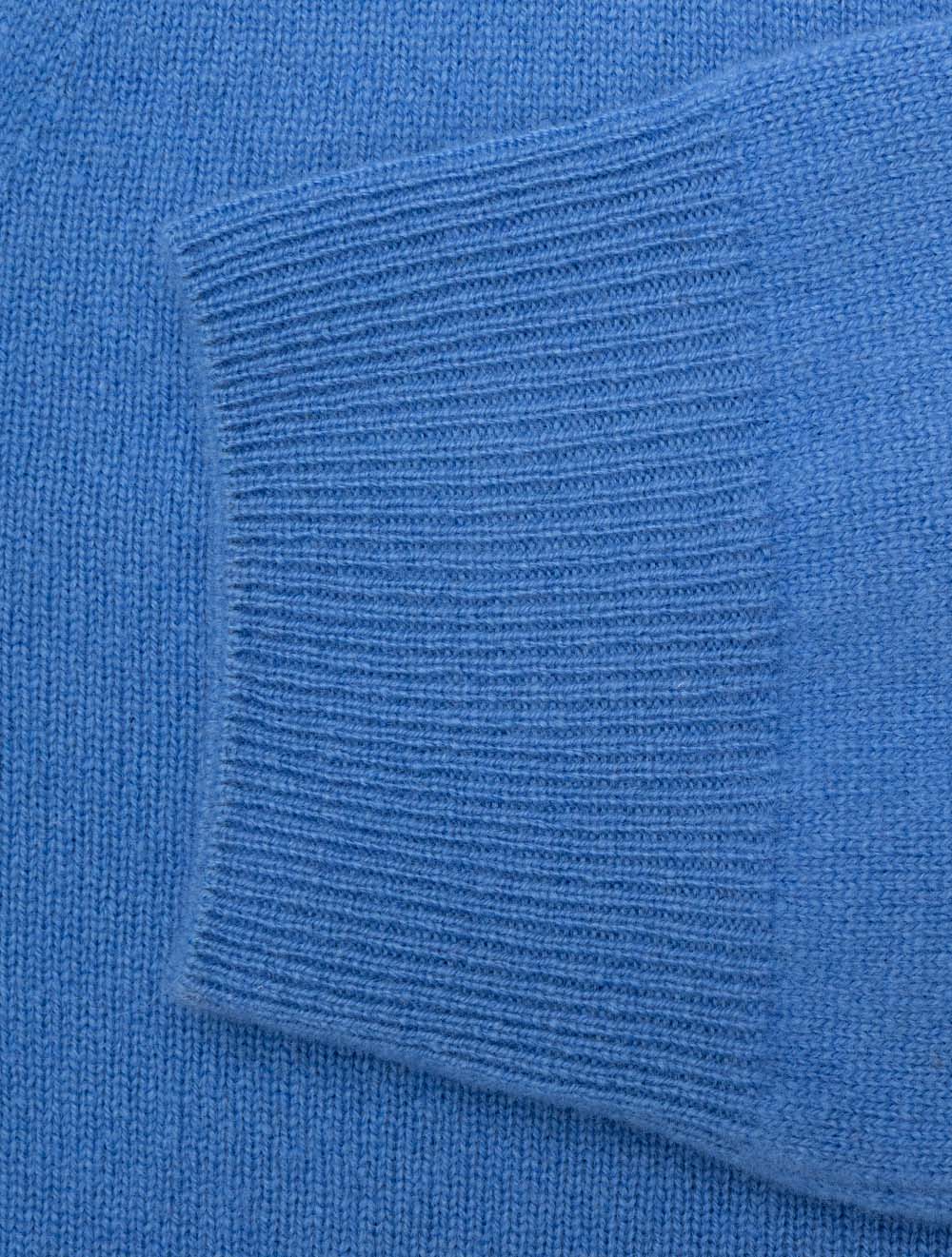 Superfine Lambswool V-Neck Tartan Perfect Blue