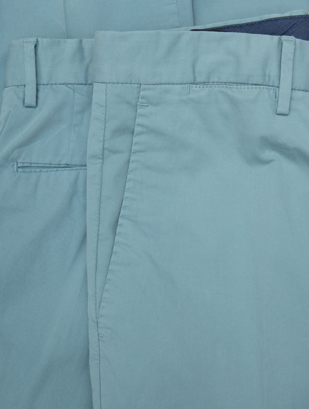 Chino en coton stretch couleur œuf de canard