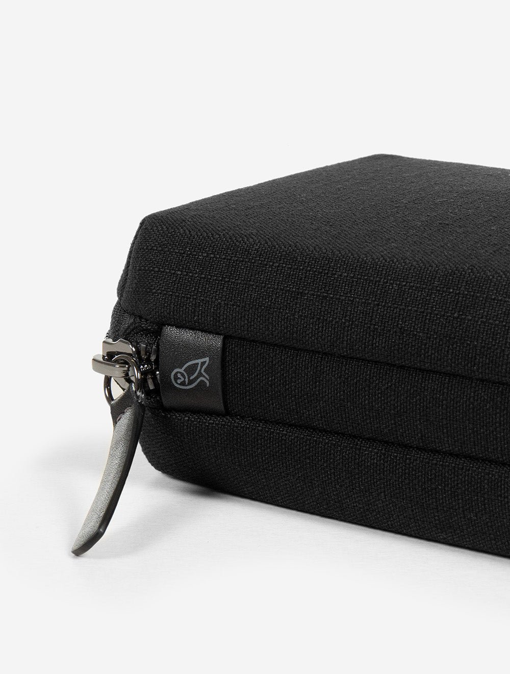 Tech Kit Compact Black