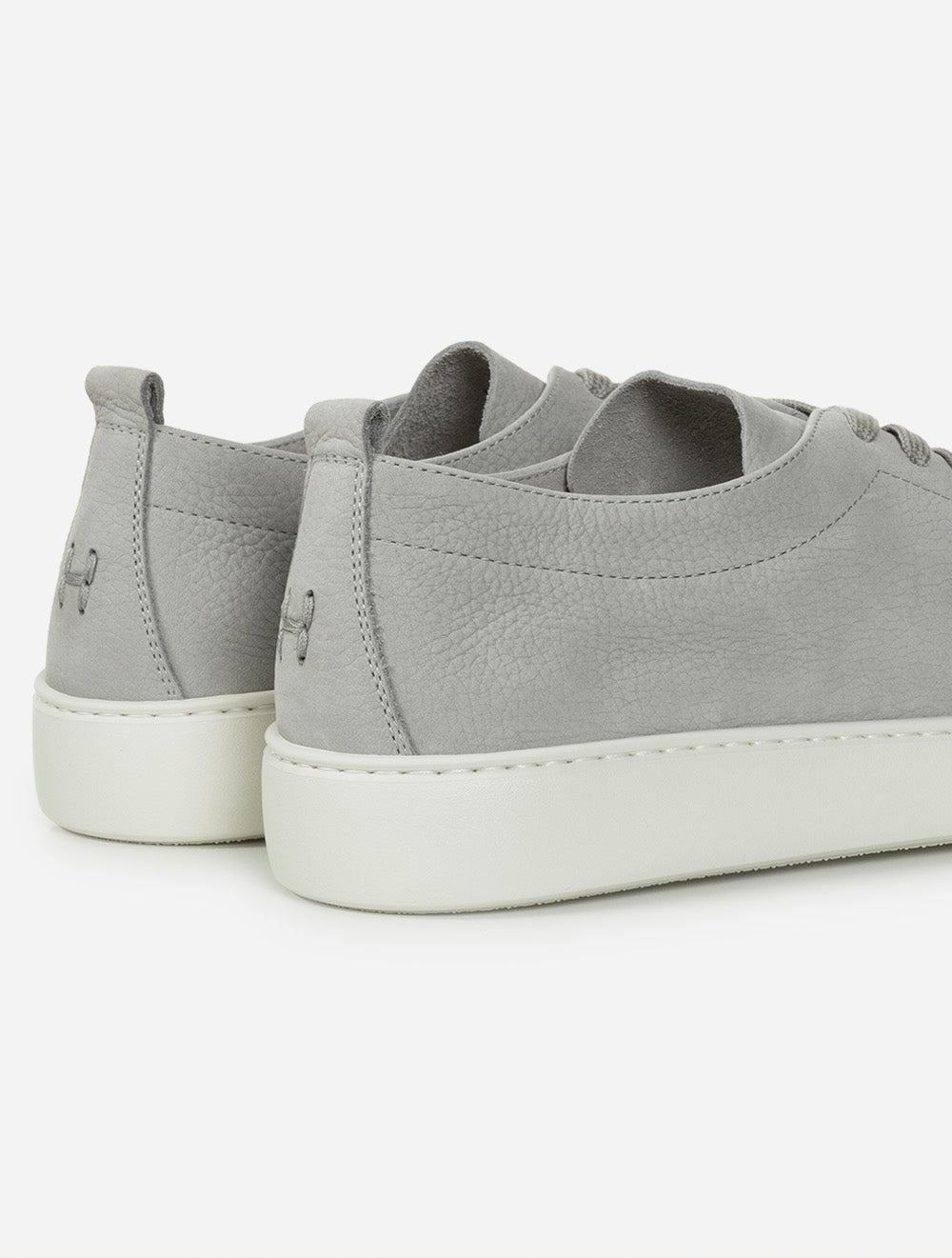 Tumbled Sneaker Cloud