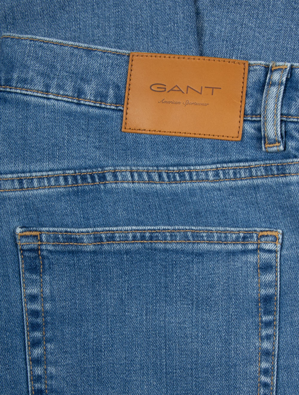 Regular Clean Wash Jeans Semi Light Blue