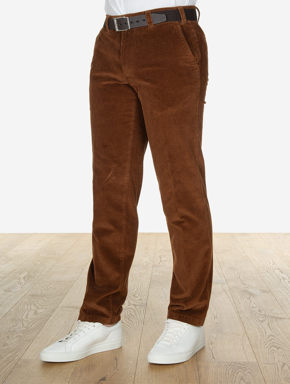 Pantalon en velours côtelé rouillé