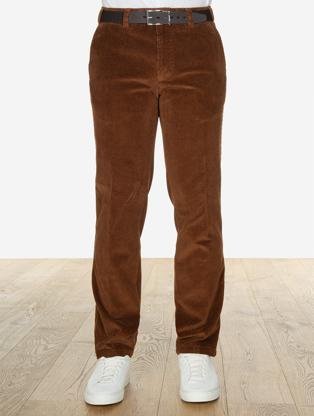 Pantalon en velours côtelé rouillé