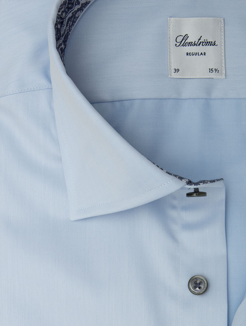 Chemise unie classique bleue à incrustations cachemire