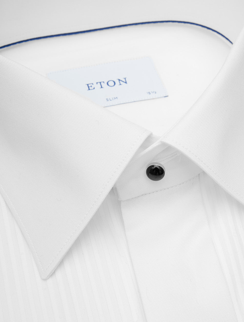 Chemise habillée blanche à pinces et coupe ajustée