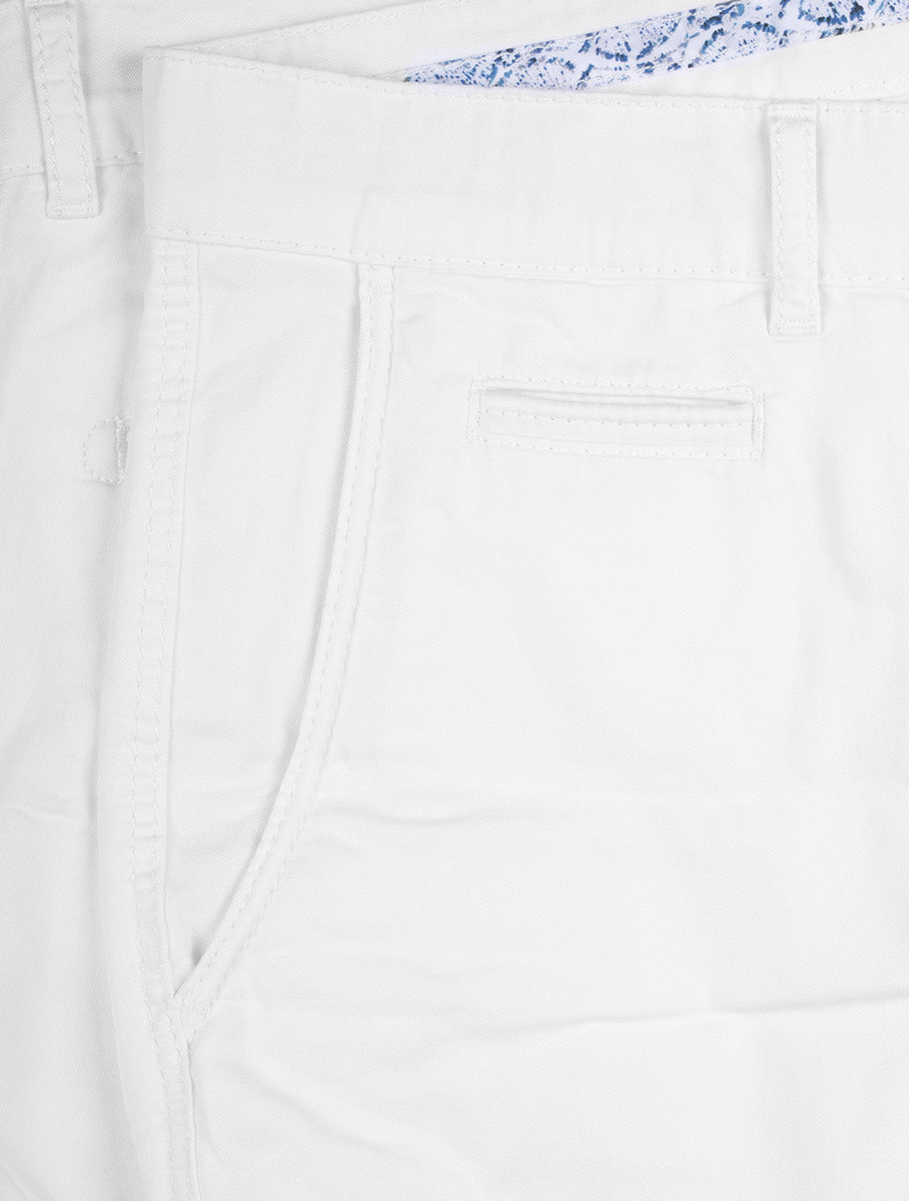 Brax White Bari Cotton Short AI4