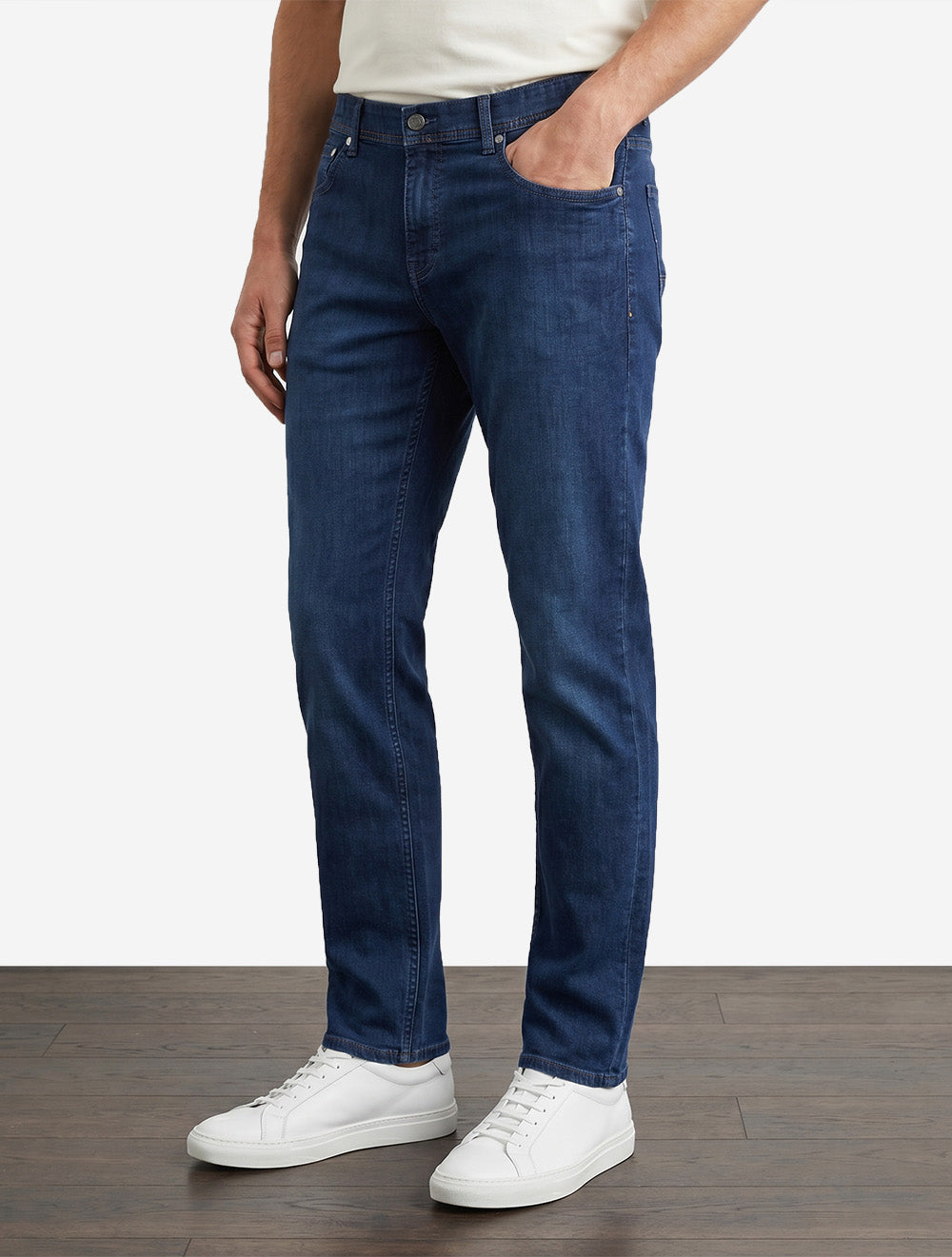 t264ss24 blue:w127 E529 rjb_tokyo_icon_daily_comfvort_jeans — 2 t264ss24 blue_w127 E529 rjb_tokyo_icon_daily_comfvort_jeans.jpg