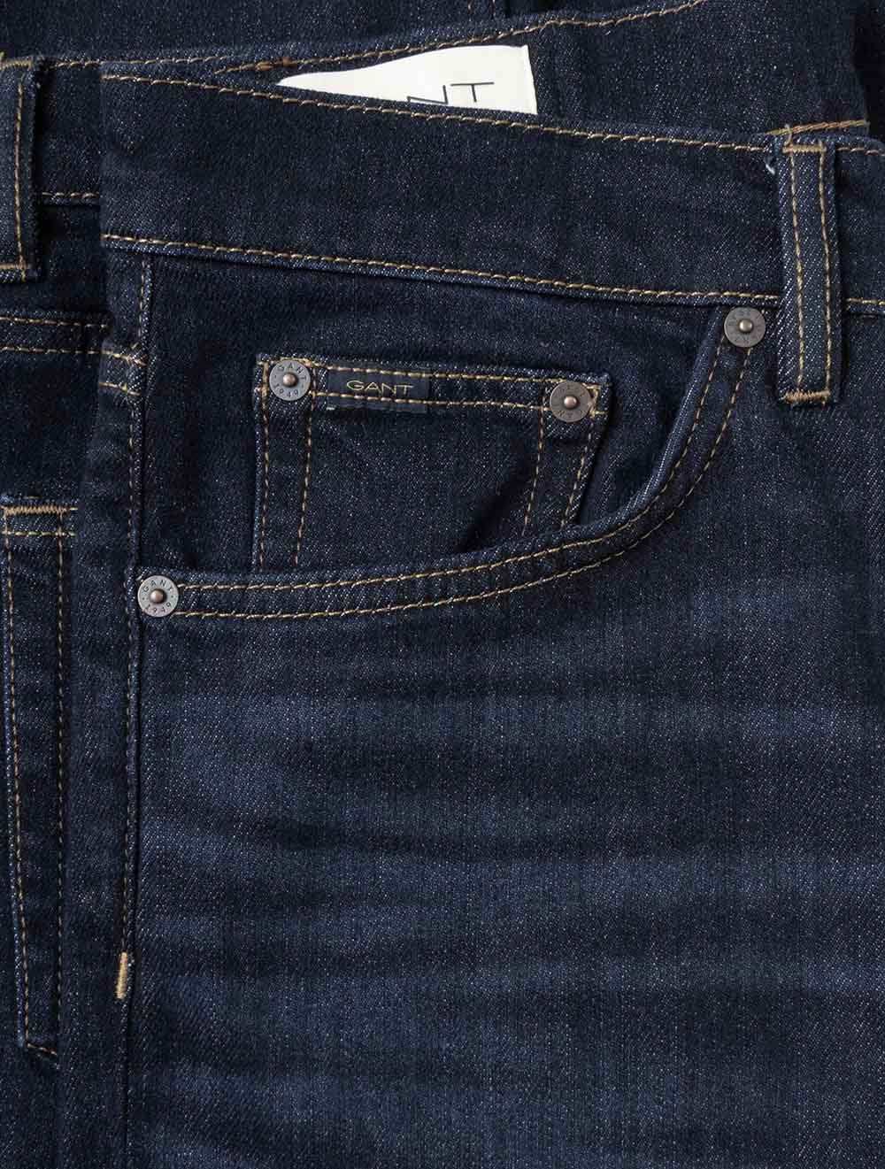 1000010S26 BLUE 962 E130 CLASSIC SLIM DENIM JEANS — 7S8A5553.jpg
