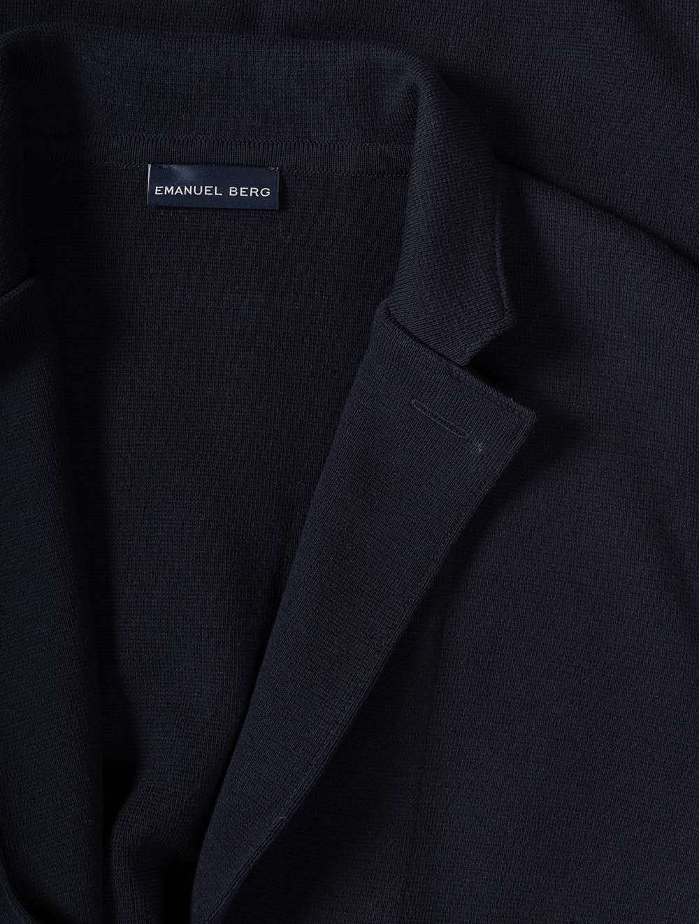SWTBLX NAVY E499 E Berg 2 Buttons Swacket — 7S8A2576.jpg