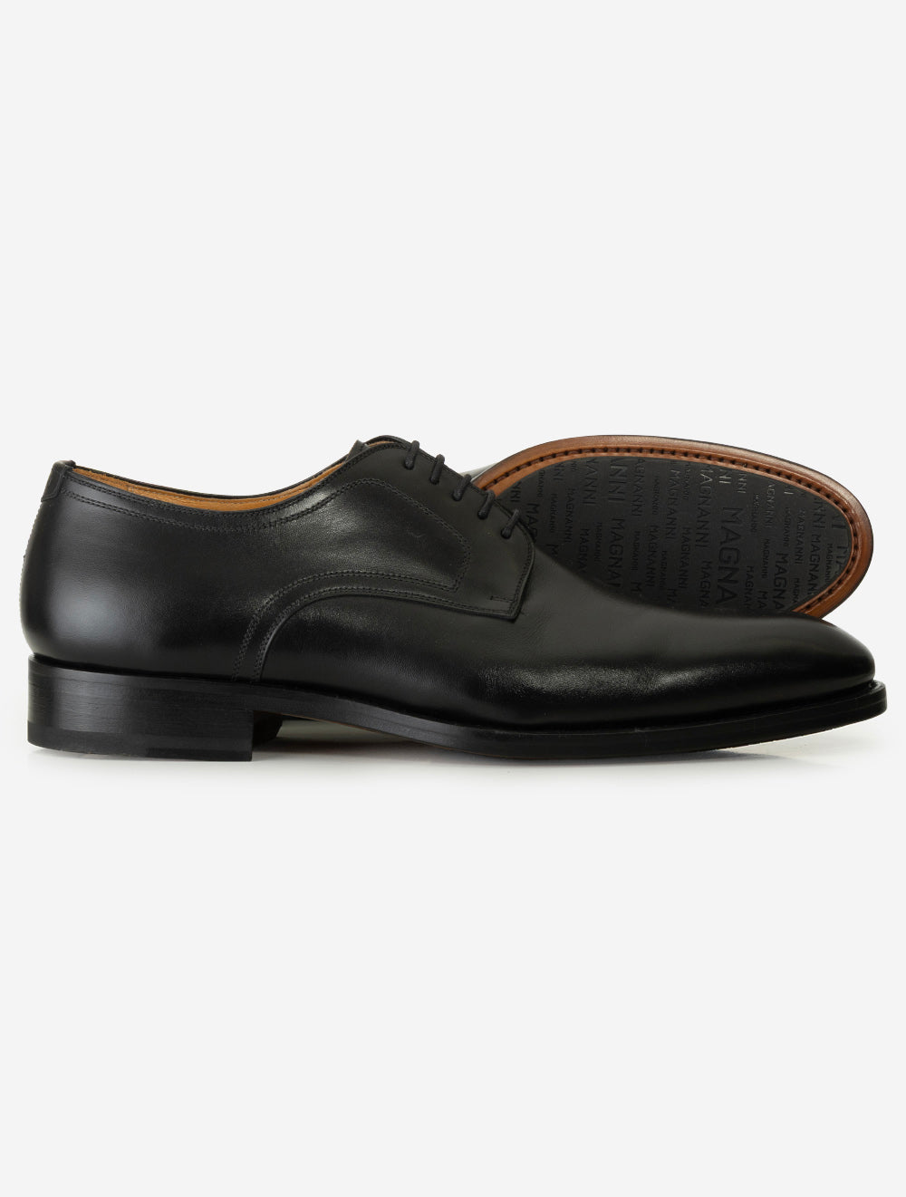 23392 BLACK E439 Magnanni Derby Shoe — 7S8A5031.jpg