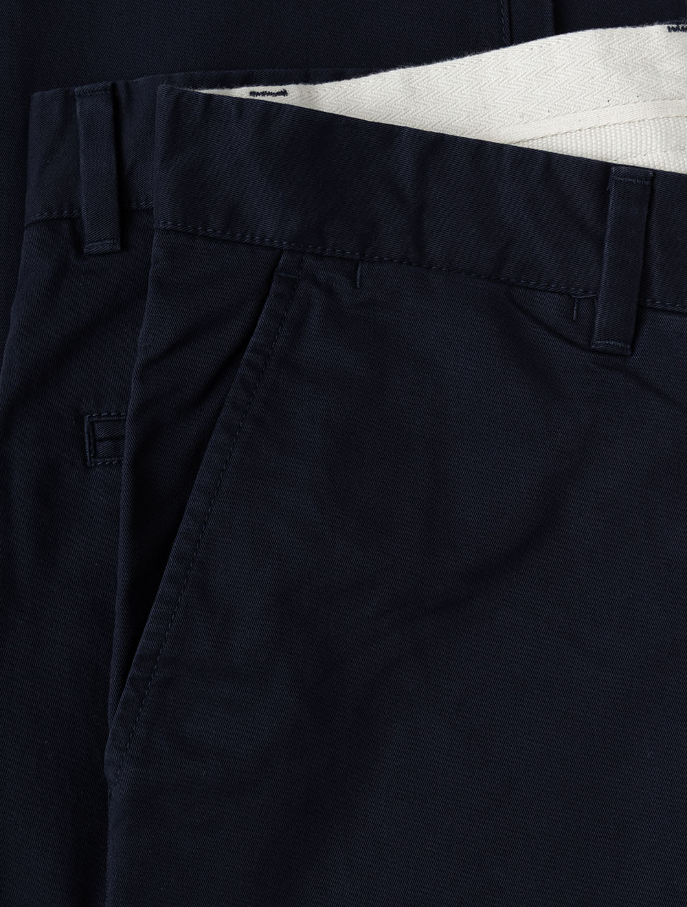 1501000A26 BLUE:433 E120 GANT SLIM CLASSIC CHINOS — 7S8A3912.jpg