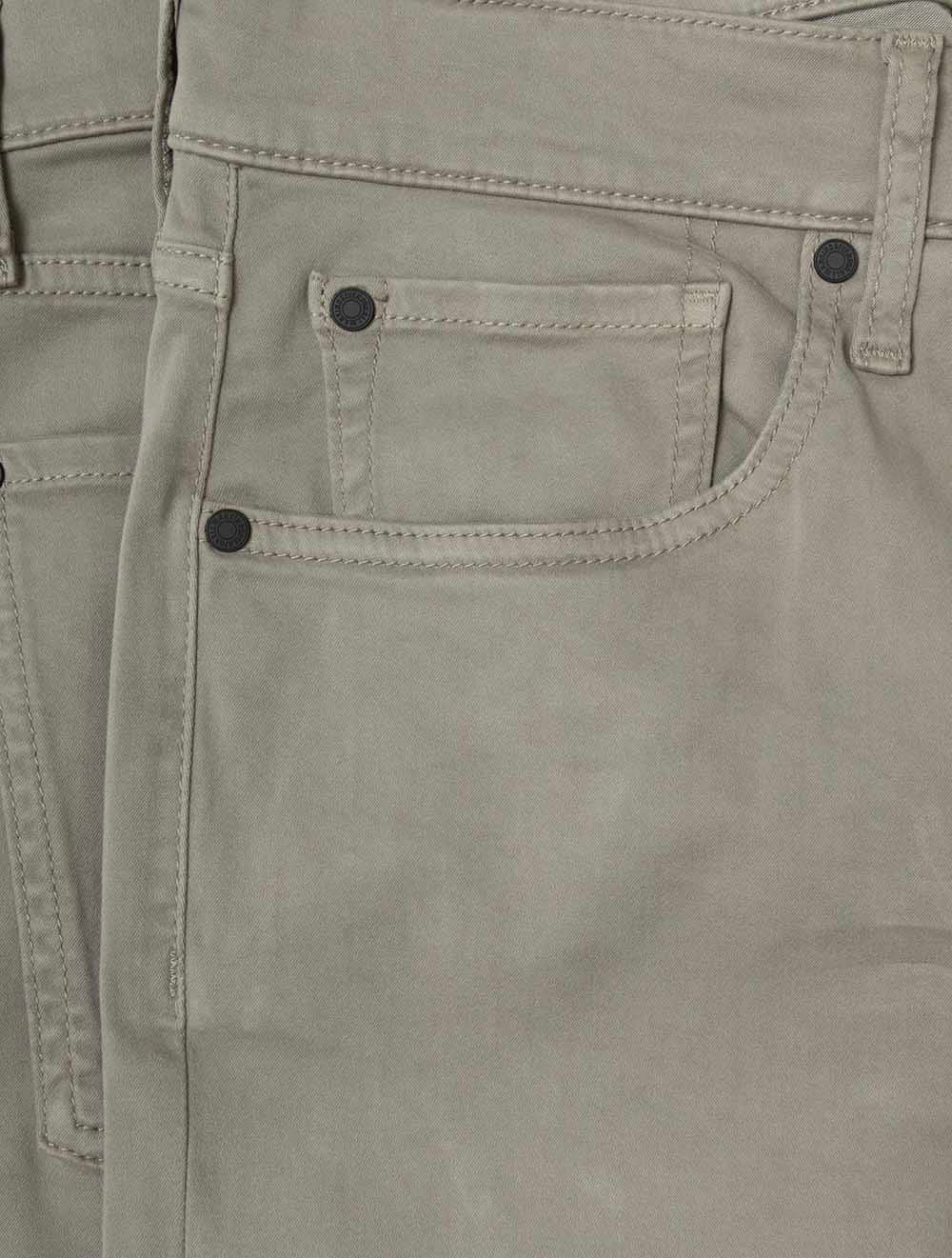 7TC40V60 DRIFTW 3NB E230 7FAM Slimmy Stretch Jean — 7S8A6904.jpg