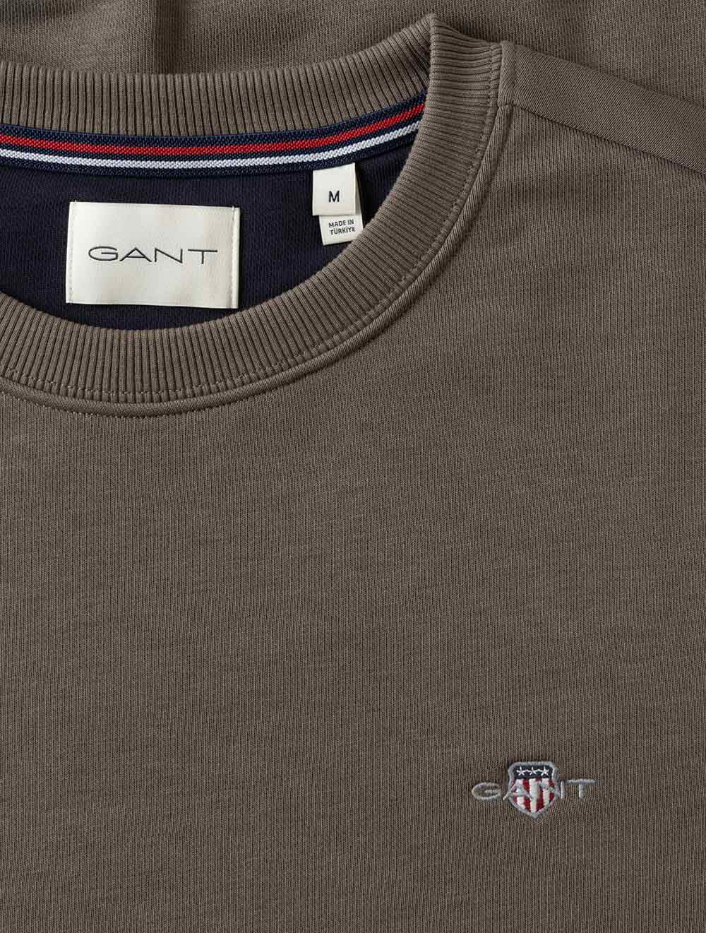 2006065A26 TAUPE 260 E100 REG SHIELD C NECK SWEAT — 7S8A5498.jpg