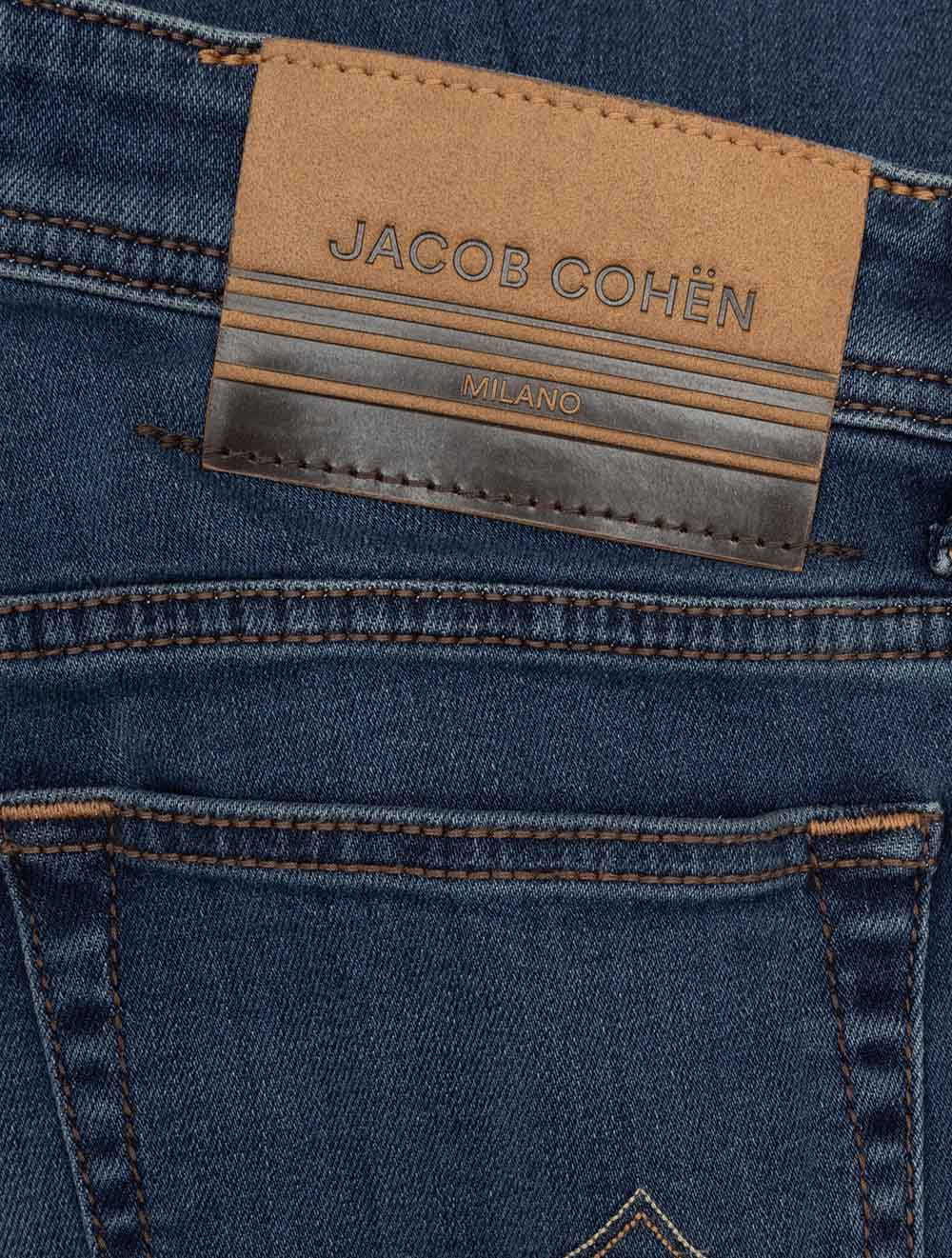 P3621QE006 BLUE 200D E449 J Cohen NICK Leather Badge Jean — 7S8A9329.jpg