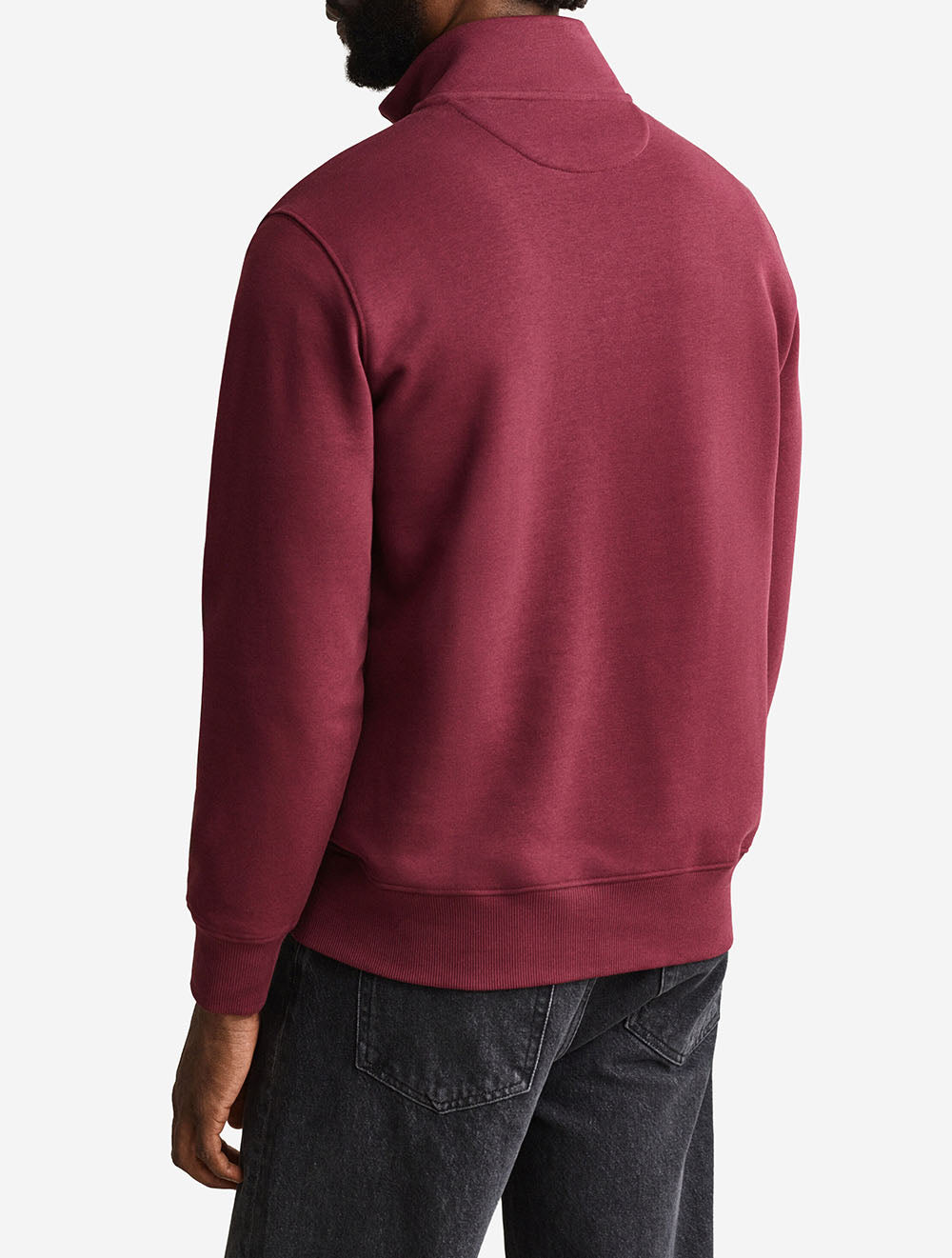 2008005A26 WINE 676 E120 REG SHIELD HALF ZIP SWEAT — 3 2008005-676-model-bv-1.jpeg
