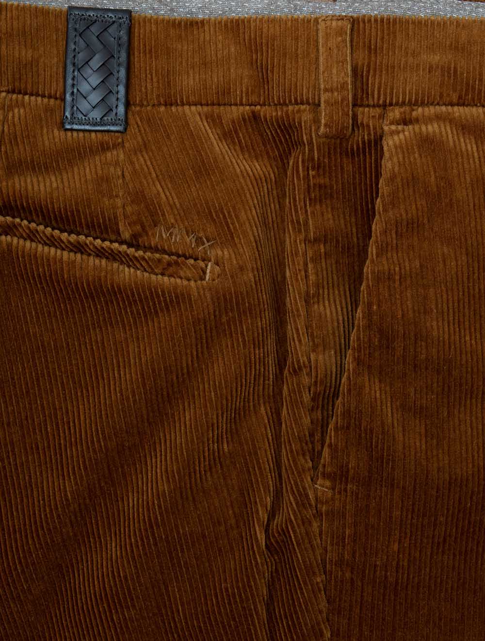 27421 RUST 44 E249 MMX Lynx GOTS Organic Cord Trouser — 7S8A9137.jpg