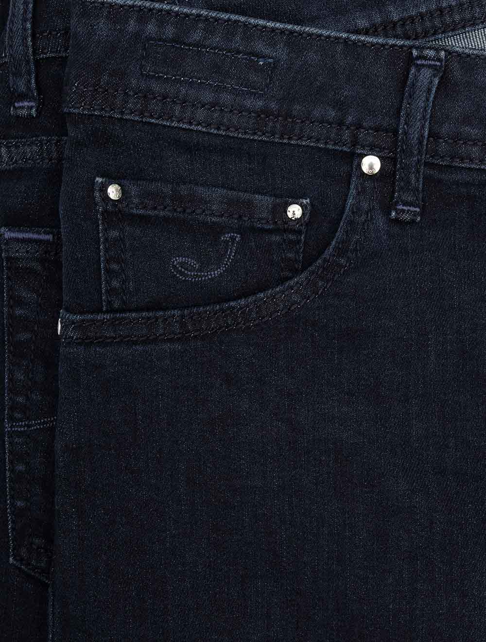 P3621QE006 NAVY 100D E449 J Cohen NICK Leather Badge Jean — 7S8A9308.jpg