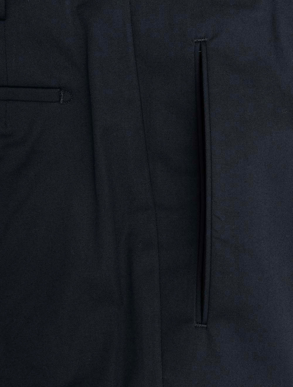 1730 NAVY E299 Berwhich Pleated Cotton Trouser — 7S8A8289.jpg
