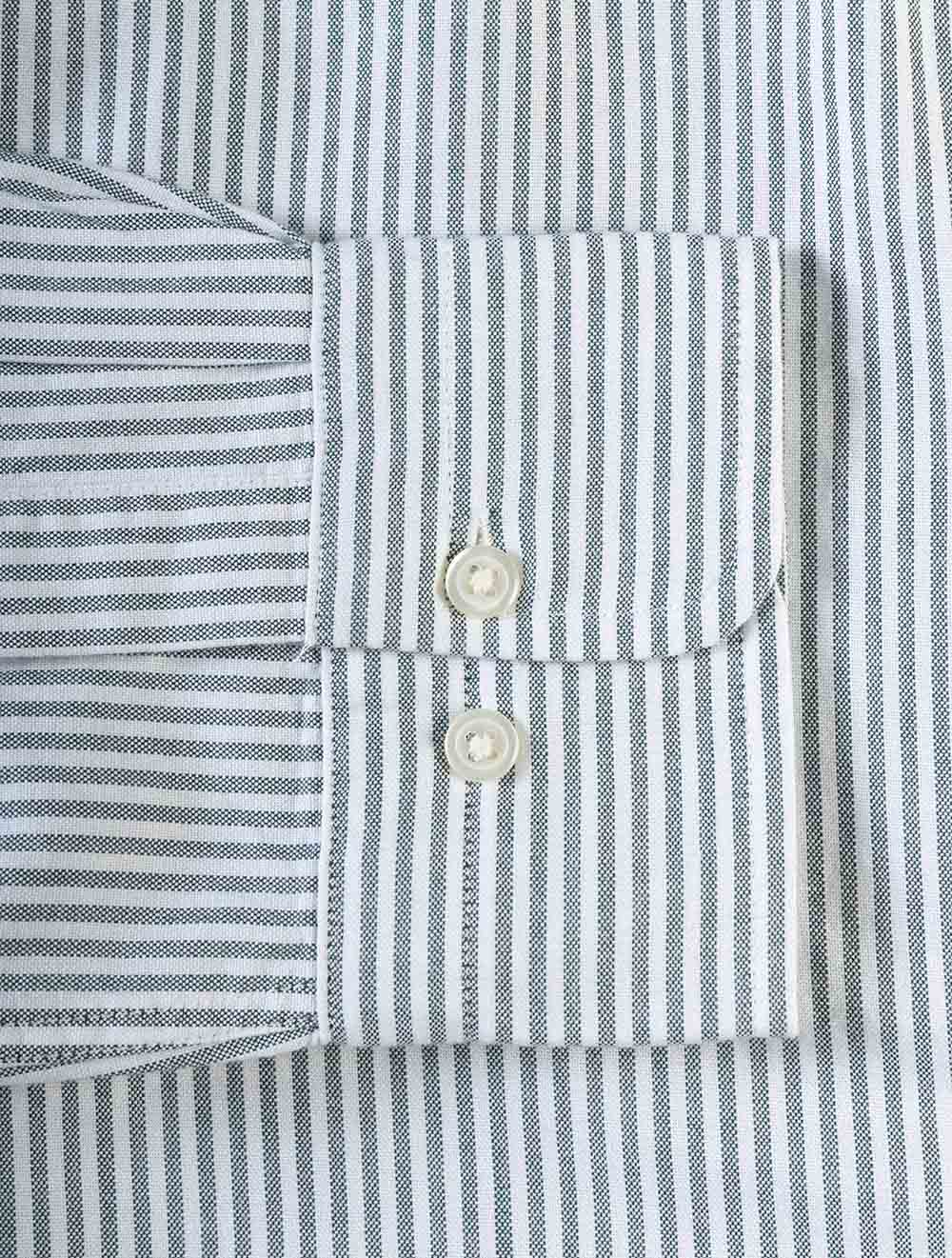 3000230A26 EMERAL 321 E120 REG CLASSIC OXFORD STRIPE SHIRT — 7S8A6794.jpg
