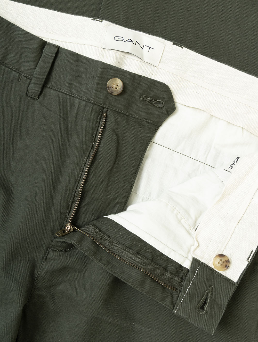 1501000A26 GREEN:368 E120 CLASSIC SLIM CHINOS — 7S8A6869.jpg