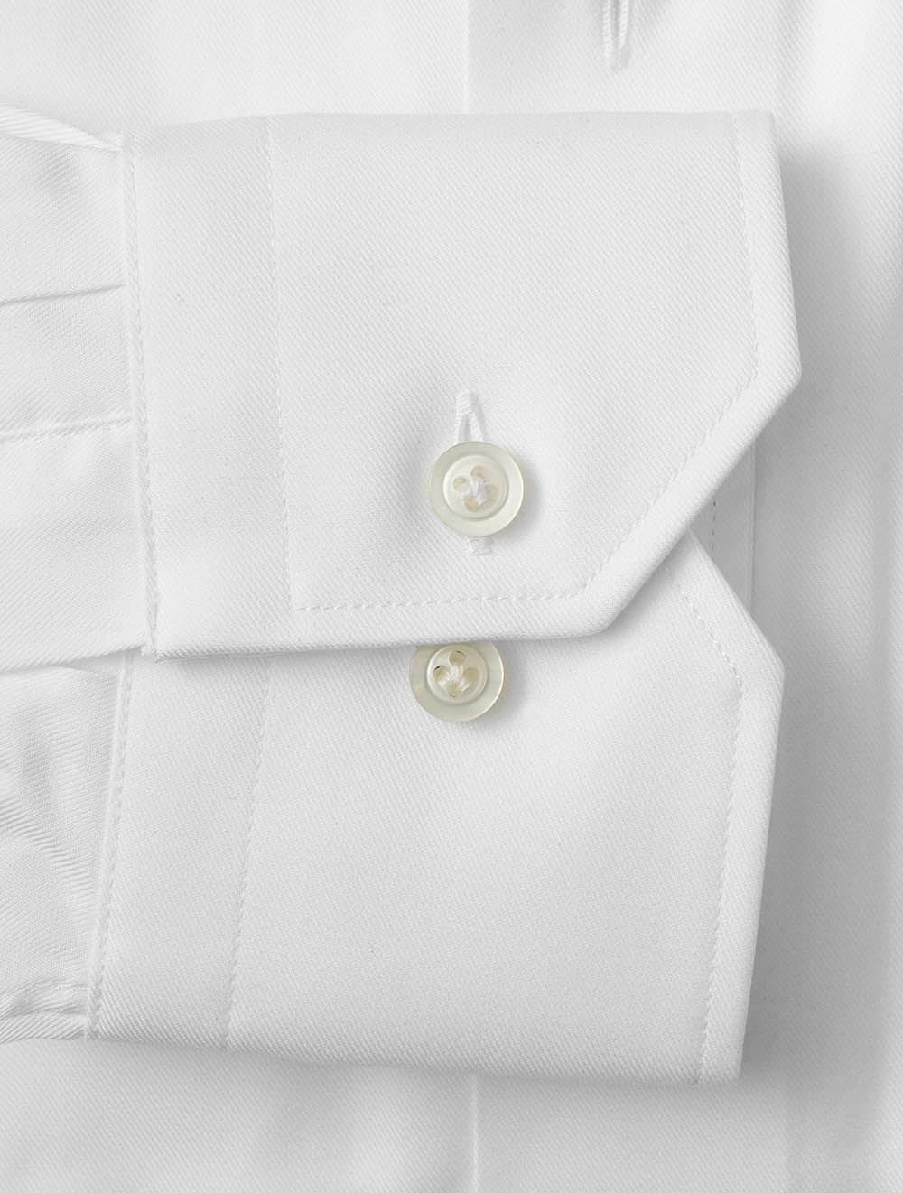 MTM3104 WHITE E199 E Berg Modern Fit Plain Shirt — 7S8A9408.jpg