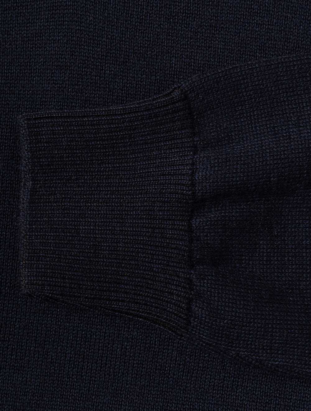 5715314425 NAVY 598 E229 Gran Sasso Crew Neck Knit — 7S8A8099.jpg