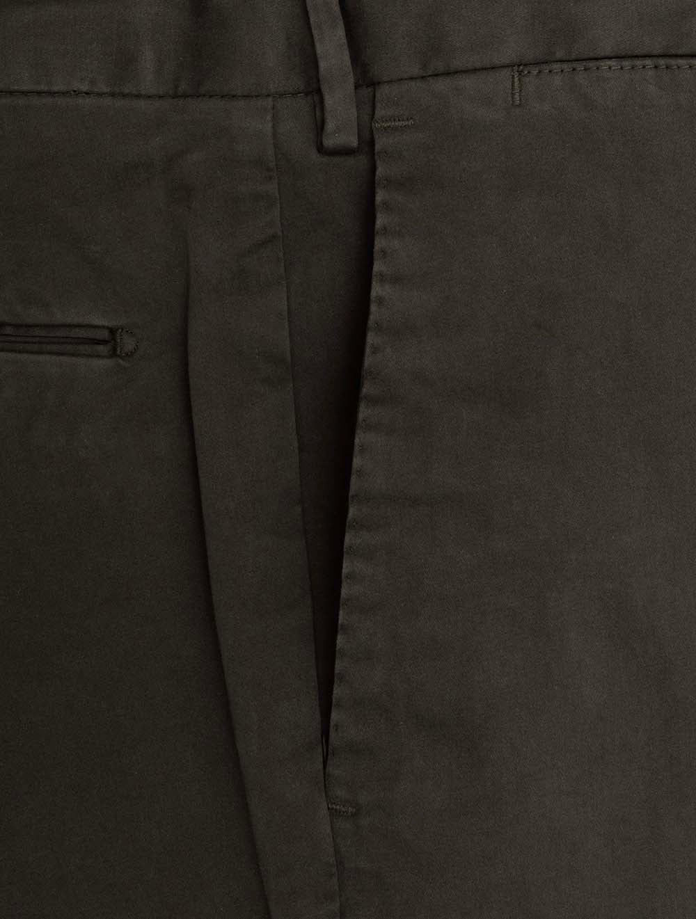 NK20 GREY Y191 E309 PT01 Cotton Chino — 7S8A8258.jpg