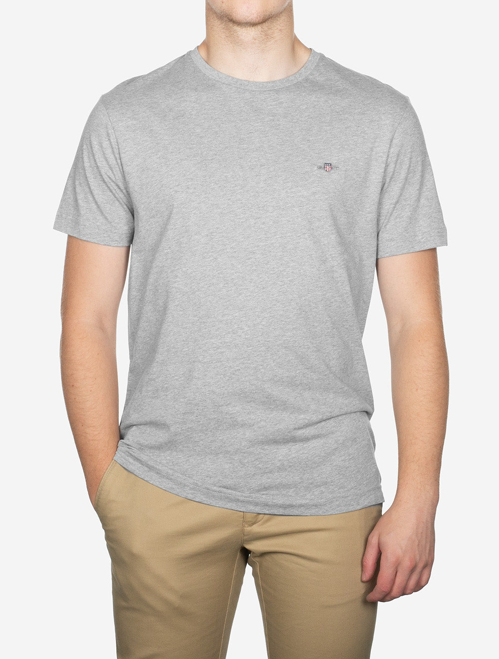 2003184a26 grey melange:93 E45 shield_tshirt — 2 276A8588.jpg