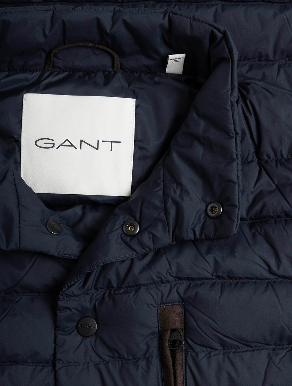 7006642A26 BLUE 433 E260 ULTRA LIGHT DOWN VEST — 7S8A1226.jpg