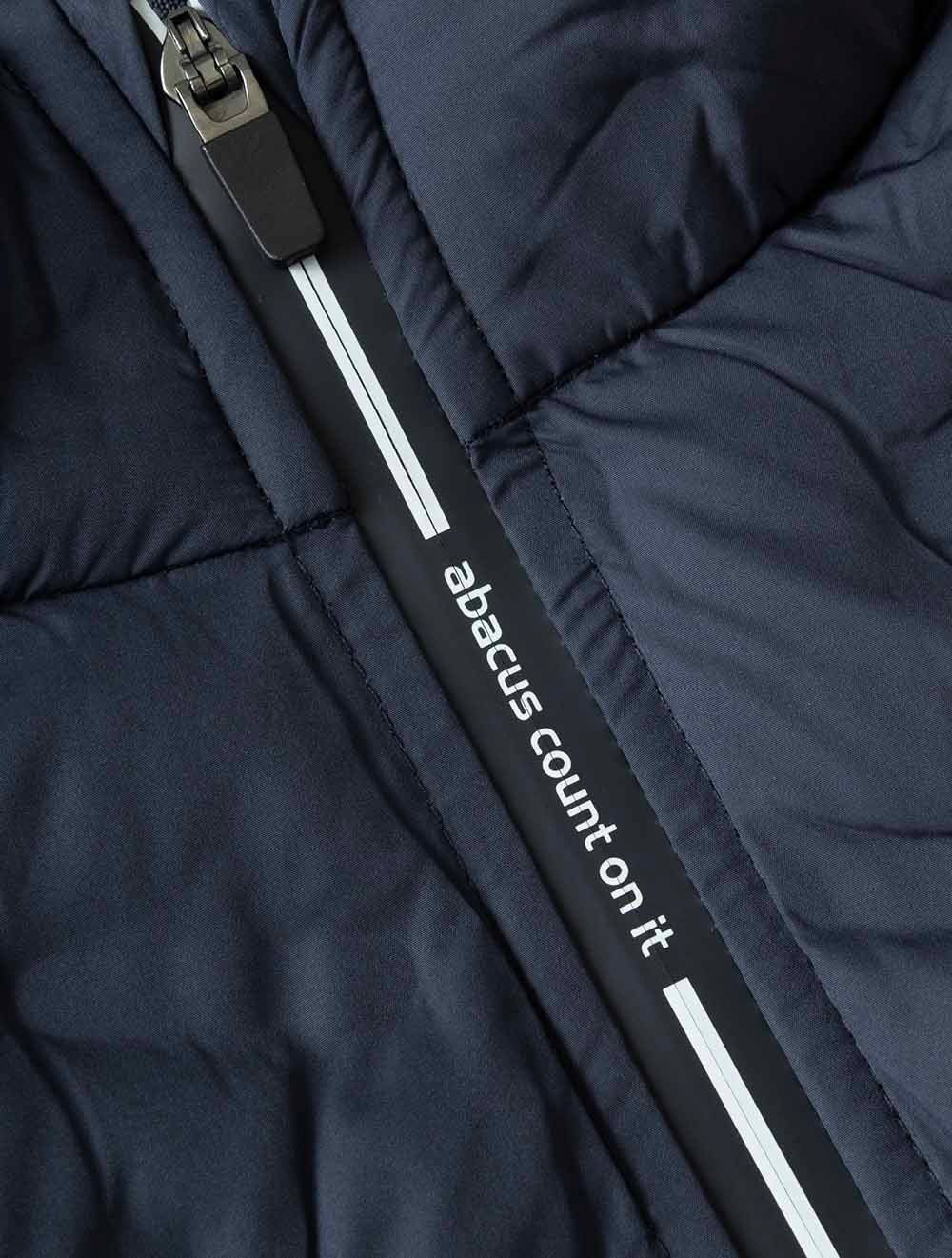 6345543 NAVY 300 E225 Ryder Cup Portrush Hybrid Vest — 7S8A8801.jpg