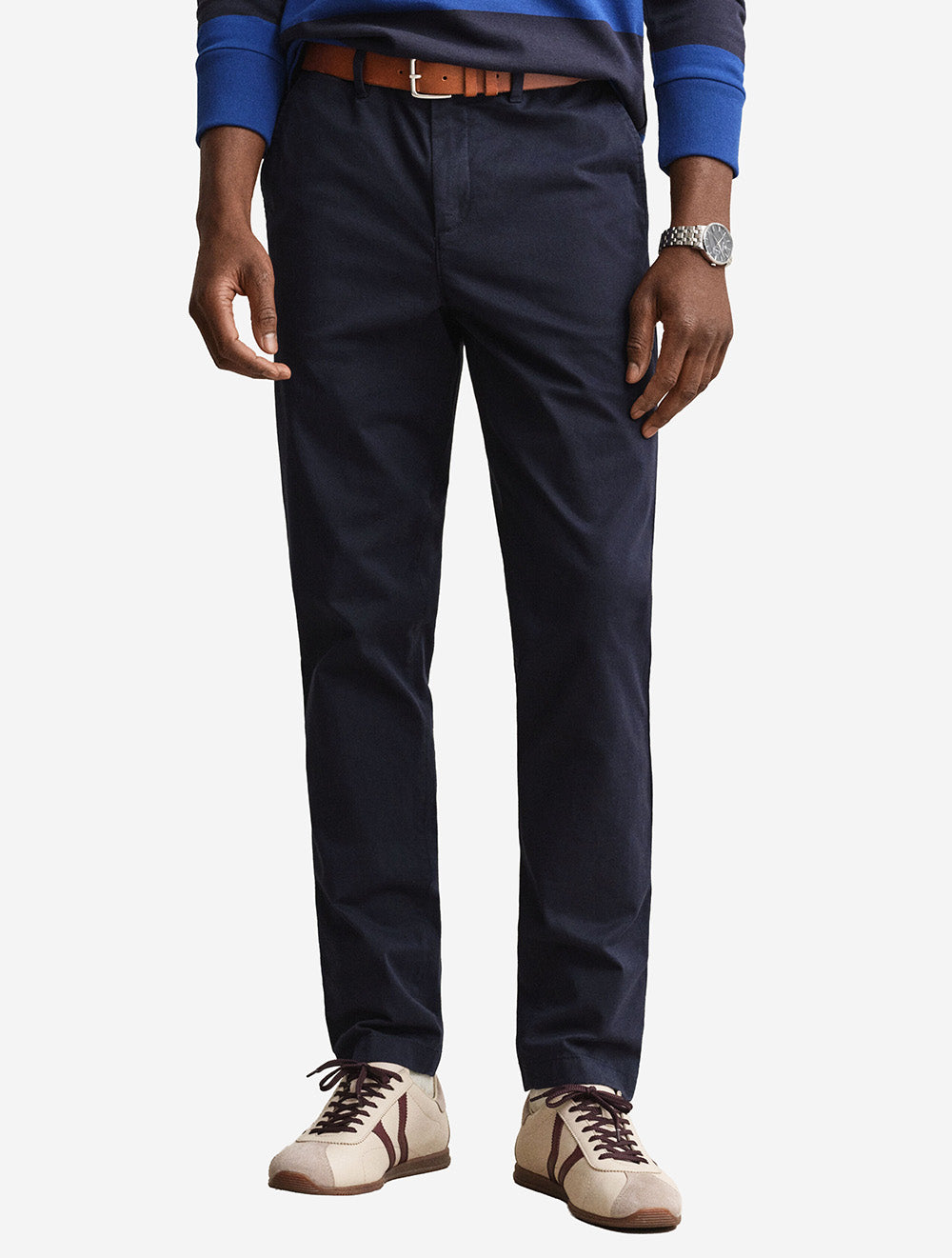 1501000A26 BLUE:433 E120 GANT SLIM CLASSIC CHINOS — 2 1501000-433-crmodel-fv-1.jpg