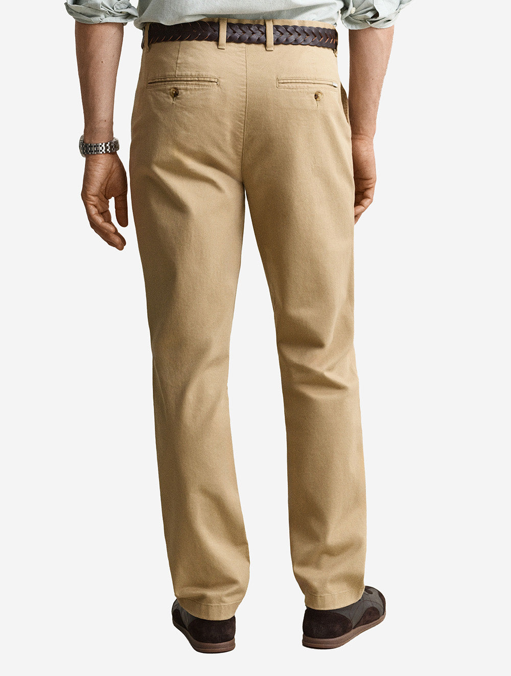 1501001A26 KHAKI:248 E120 GANT REG CLASSIC CHINOS — 3 1501001-248-model-bv-1.jpg