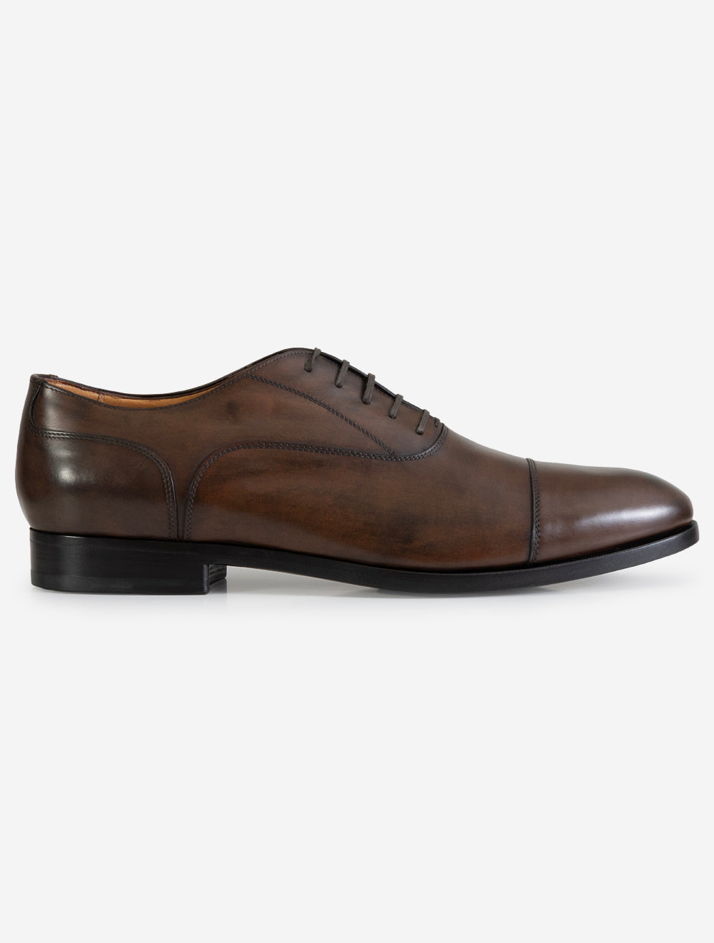 LCOXFORDTC004 CHOCO E499 LC Oxford Toe Cap — 7S8A7017.jpg