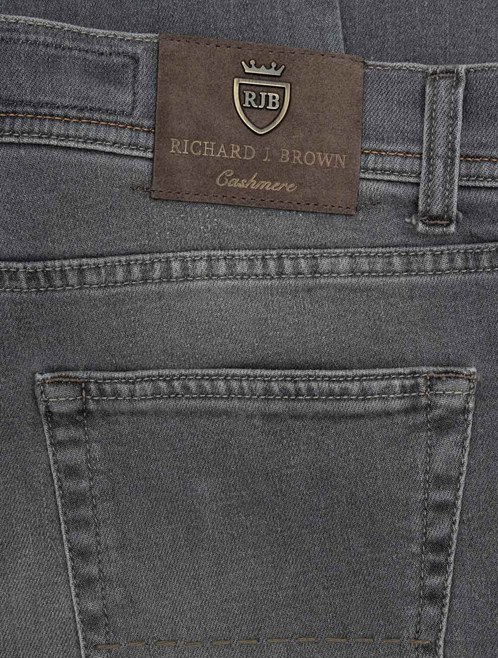 T230 GREY 633 E549 RJB Luxury Cashmere Jean — 7S8A9271.jpg