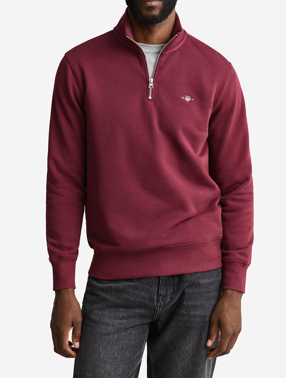 2008005A26 WINE 676 E120 REG SHIELD HALF ZIP SWEAT — 2 2008005-676-model-fv-1.jpeg