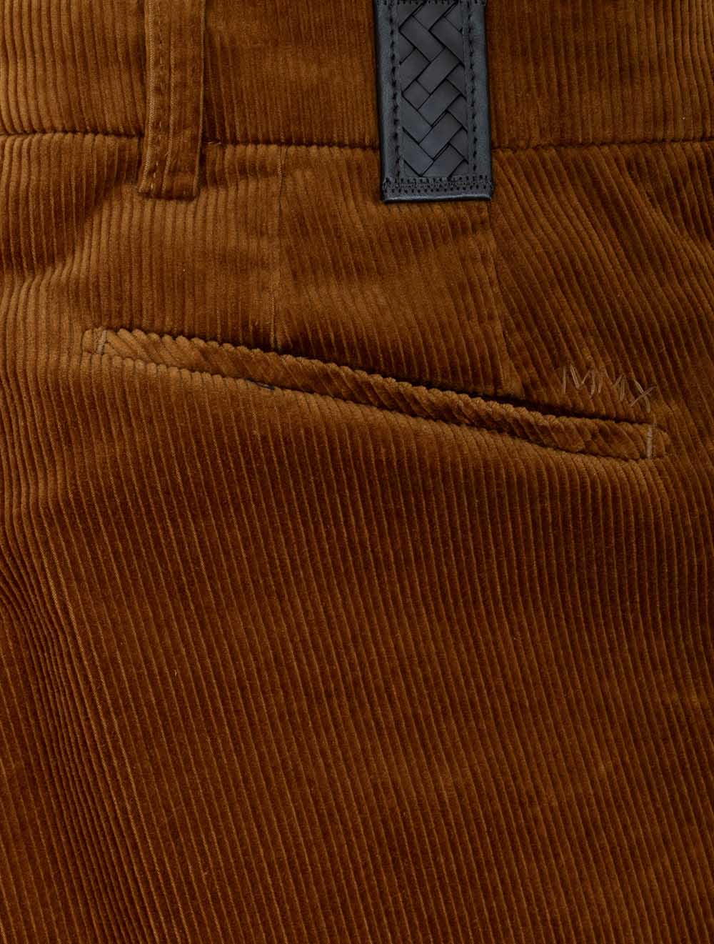 27421 RUST 44 E249 MMX Lynx GOTS Organic Cord Trouser — 7S8A9136.jpg