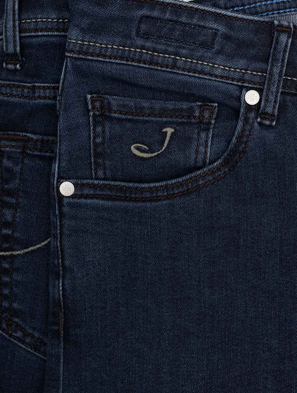 P3621QM006 BLUE 100D E639 J Cohen NICK F1 Badge Jean — 7S8A9321.jpg