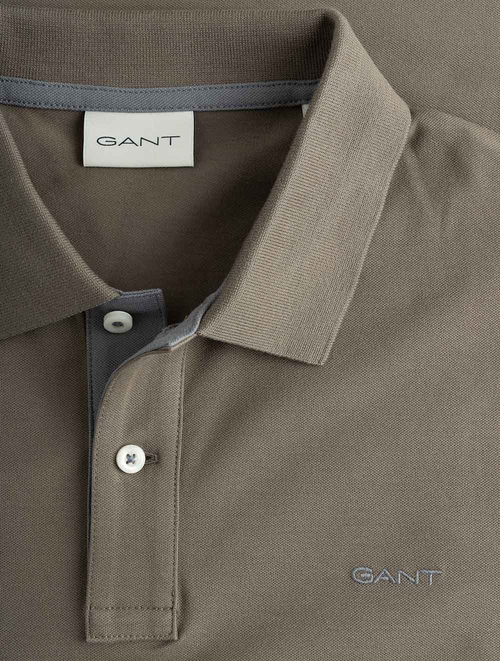 2062026A26 TAUPE 260 E110 CONTRAST POLO SHIRT — 7S8A9928.jpg