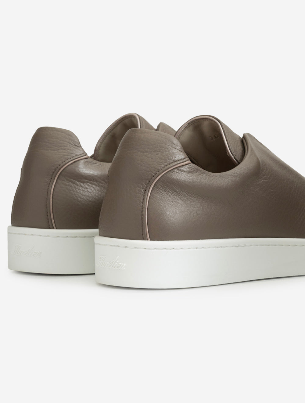 010002 TAUPE 900 E435 Aurelien Slip On Sneaker — 7S8A0683.jpg