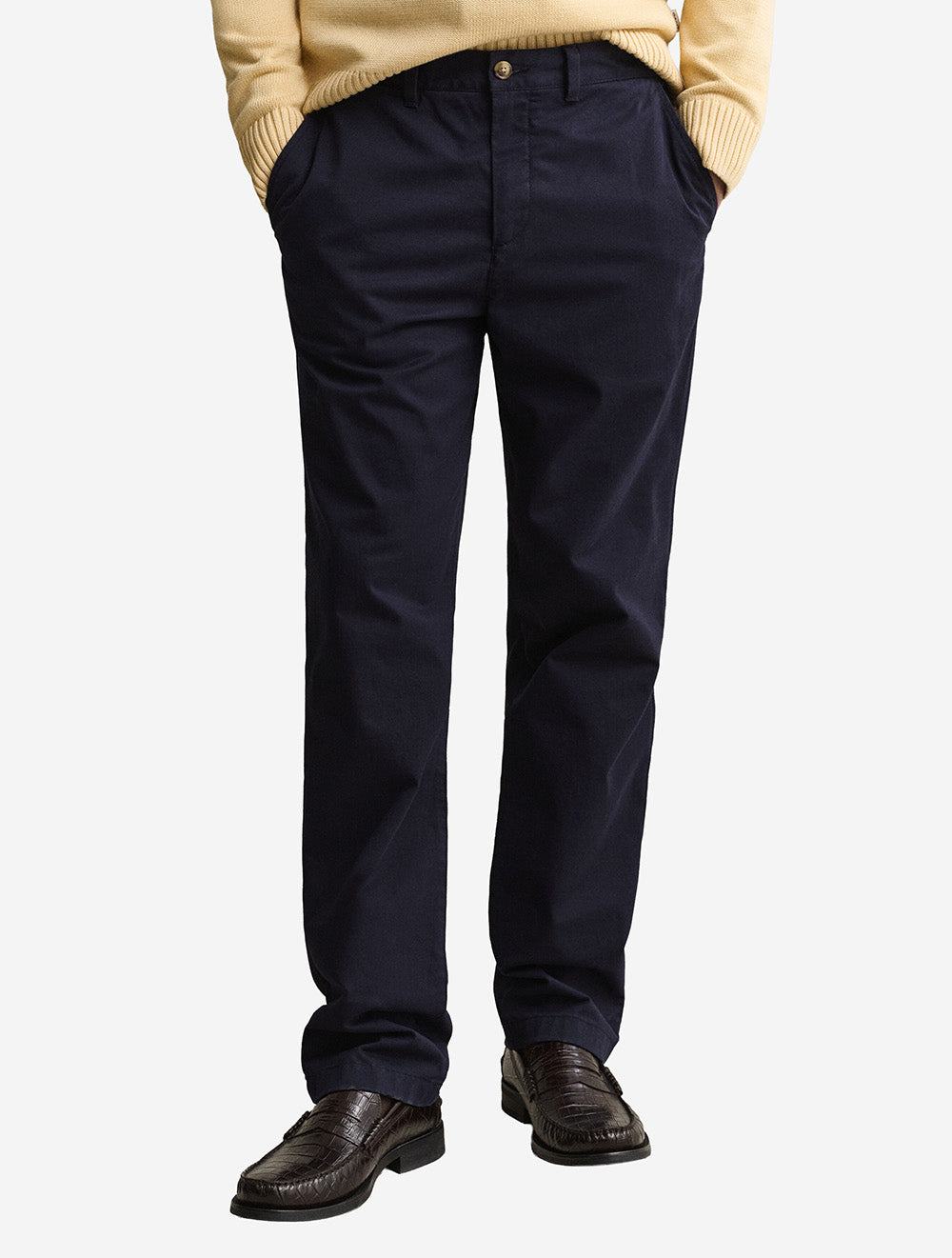 1501001A26 BLUE 433 E120 REG CLASSIC CHINOS — 2 1501001-433-crmodel-fv-1.jpg