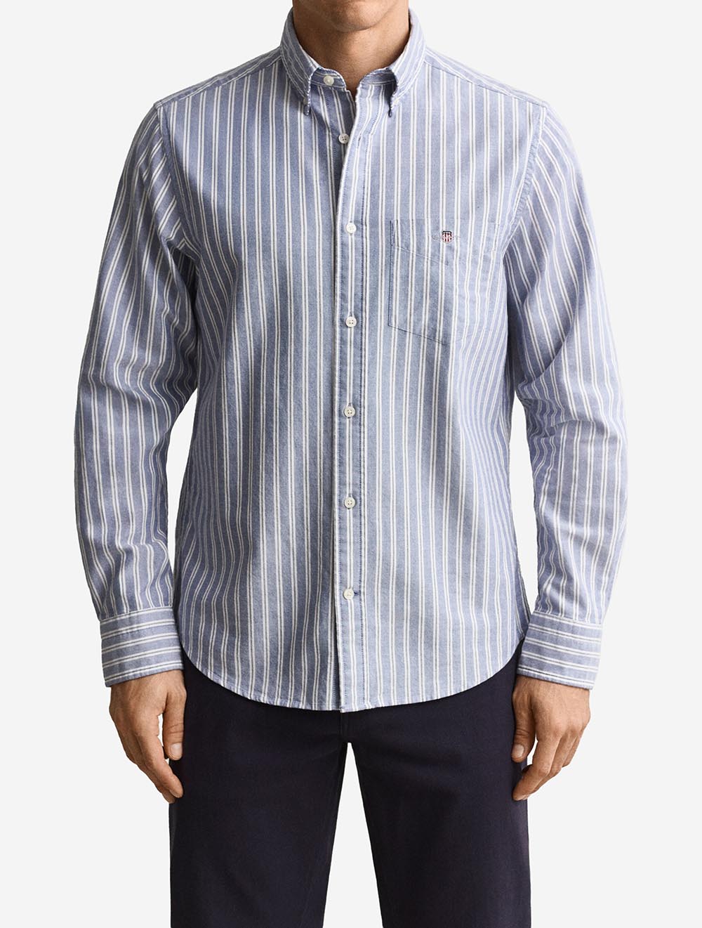 3262014A26 BLUE 436 E120 REG CLASSIC OXFORD STRIPE SHIRT — 2 3262014-436-model-fit-1.jpeg