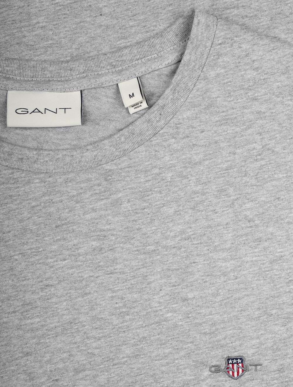 2003184a26 grey melange:93 E45 shield_tshirt — 276A8041.jpg